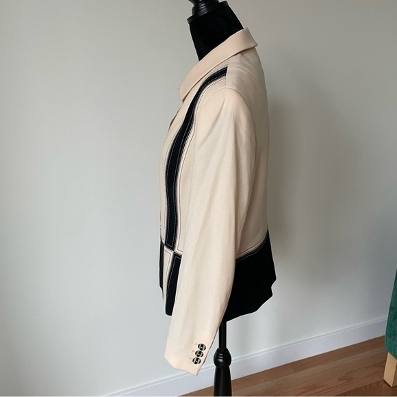 Louis Feraud Cream Black Geometric Color Block Wool Hidden Button Blazer Jacket - Picture 2 of 12